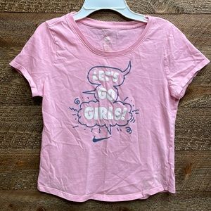 Nike Girls' Short Sleeve Graphic T-Shirt Athletic Cut Pink Large